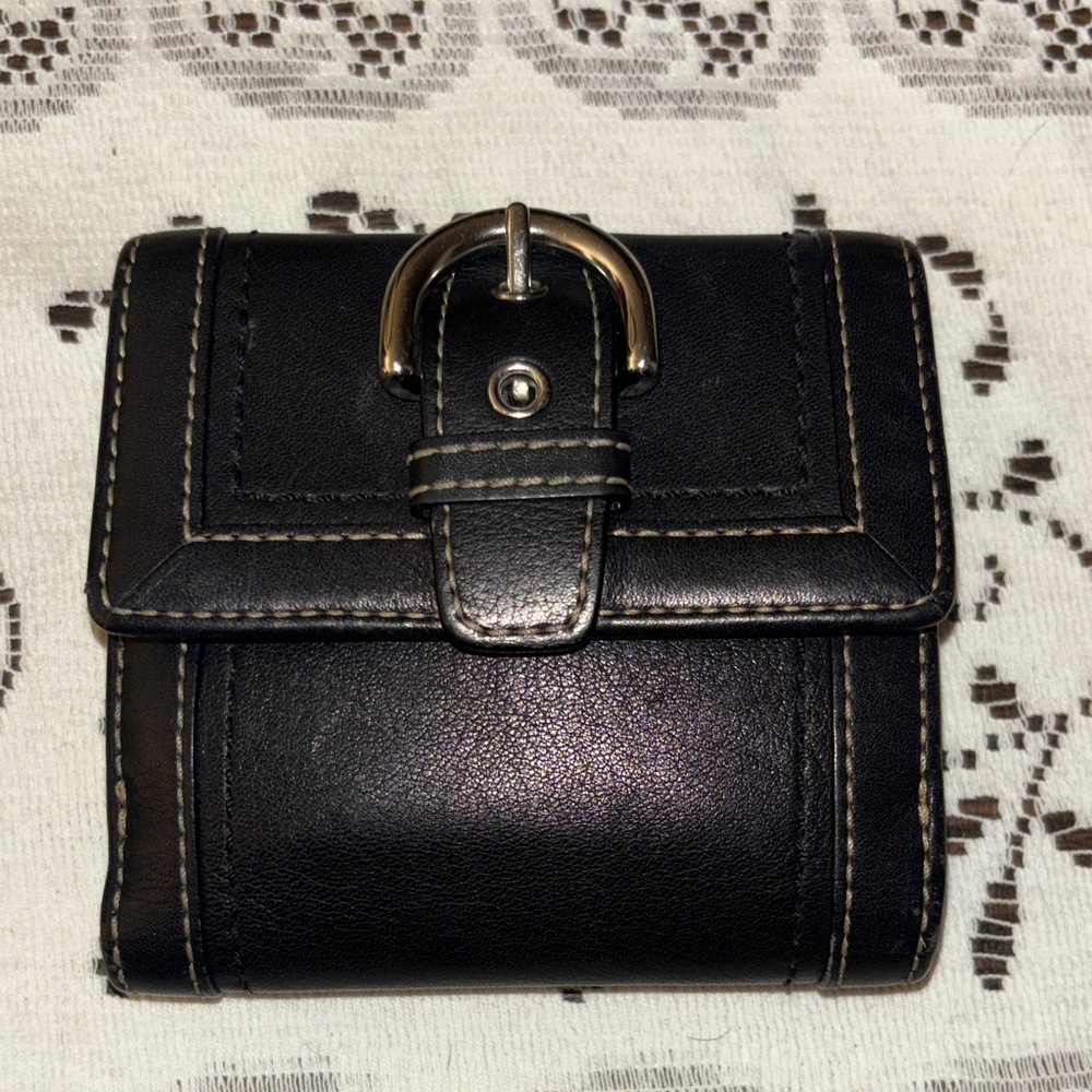 Coach black leather vintage soho buckle wallet